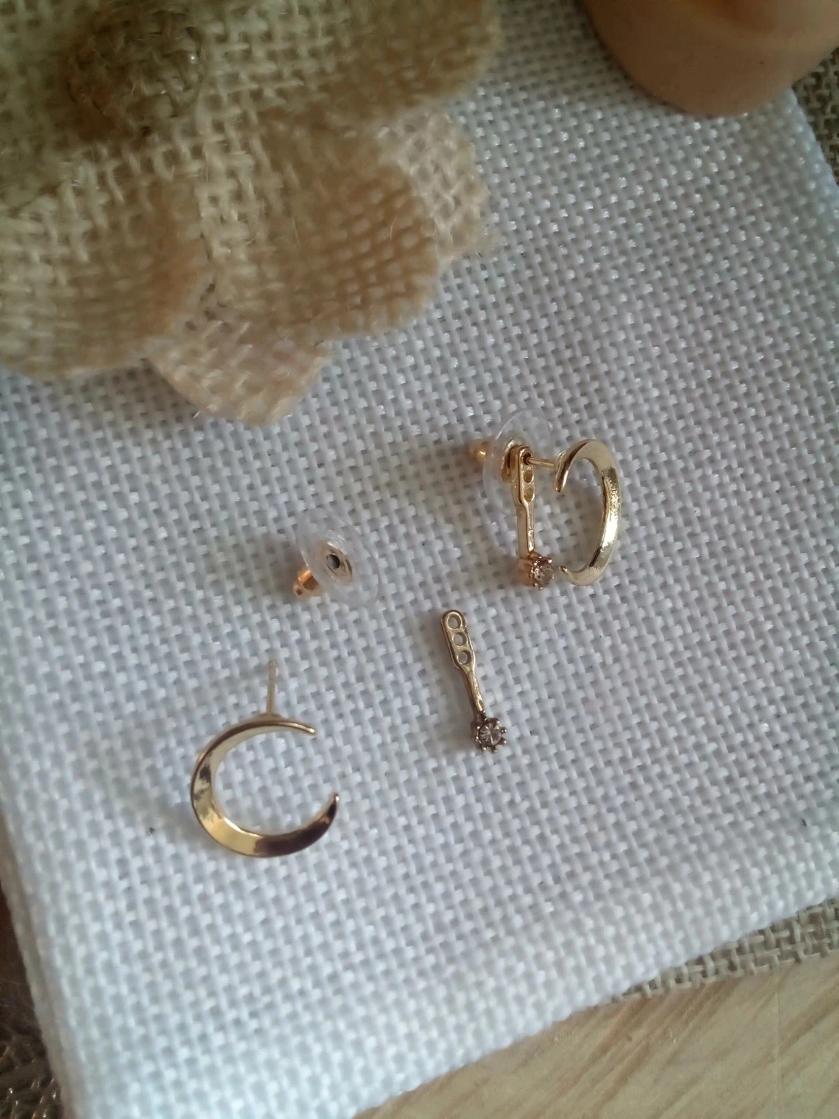 Boucles d'oreilles lunes et zircons – photo 2